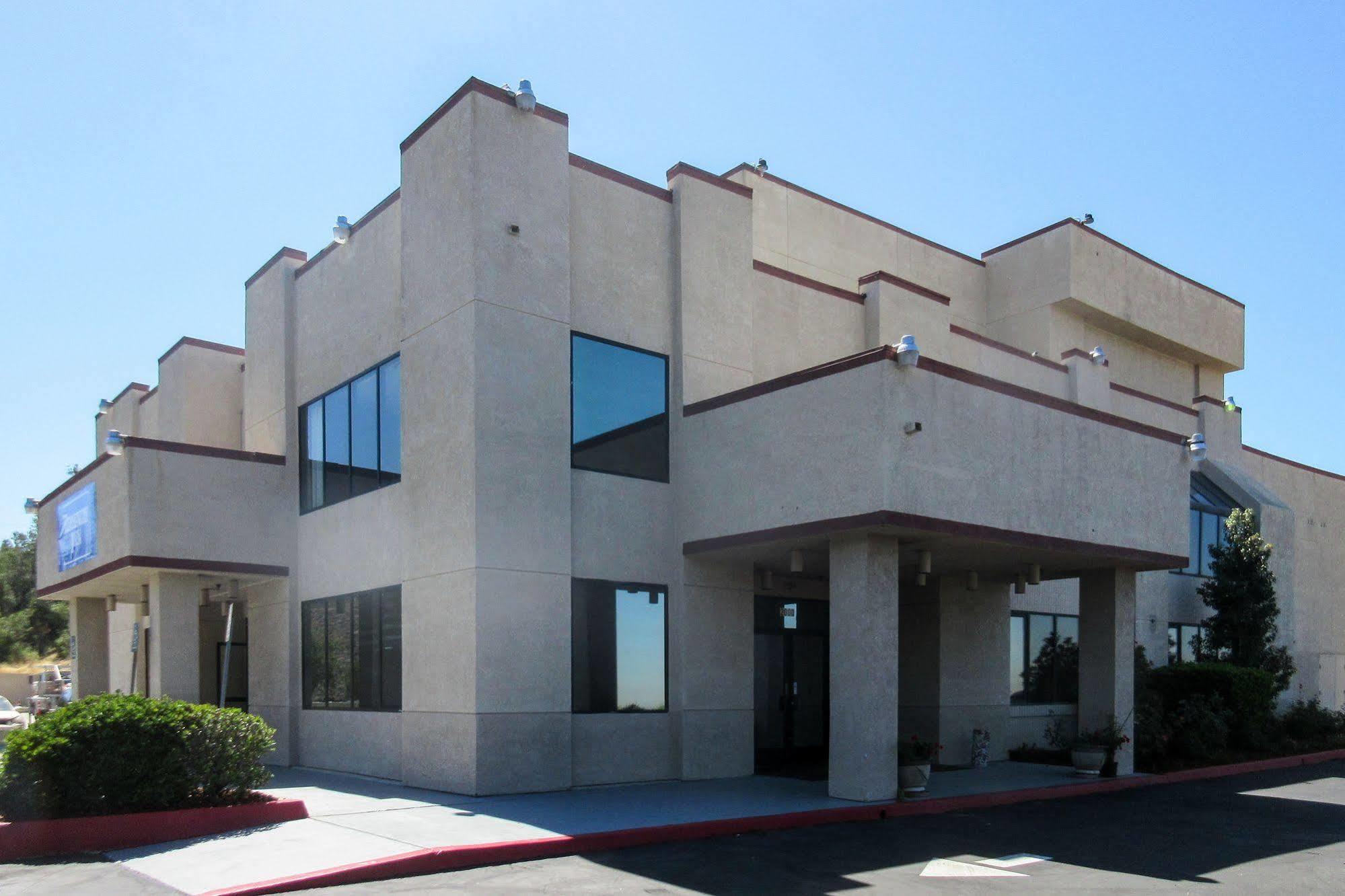 San Bernandino Inn & Suites San Bernardino Exterior foto